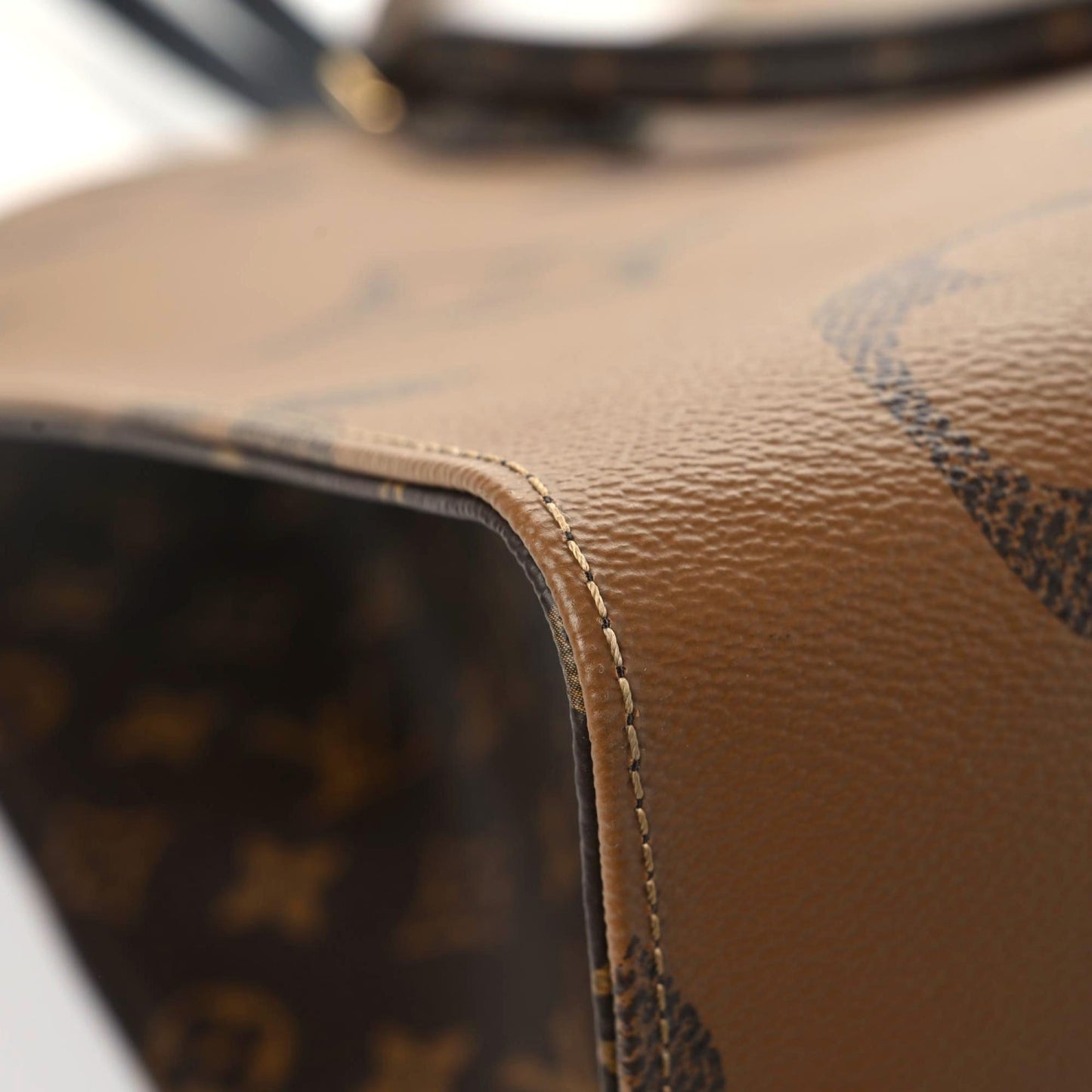 Reverse Monogram Giant Onthego GM
