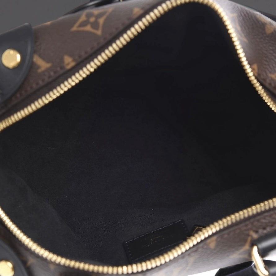 Monogram Petite Malle Souple Black