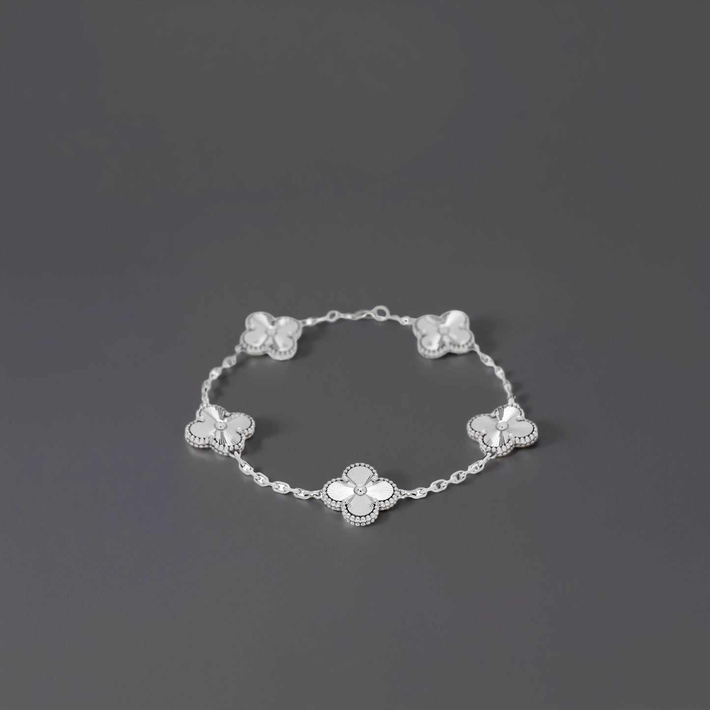 18K White Gold 5 Motifs Guilloche Vintage Alhambra Bracelet