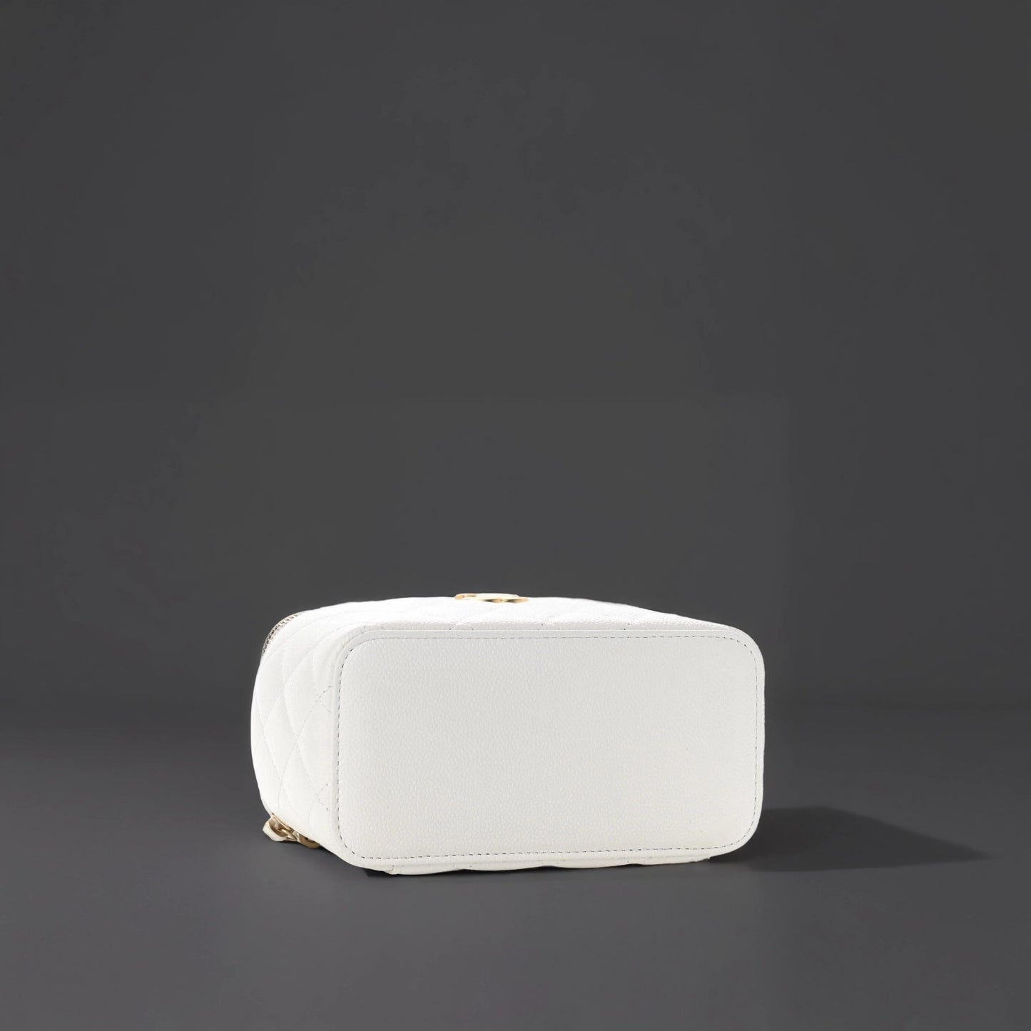 Shiny Caviar Quilted Pick Me Up Vanity Case White