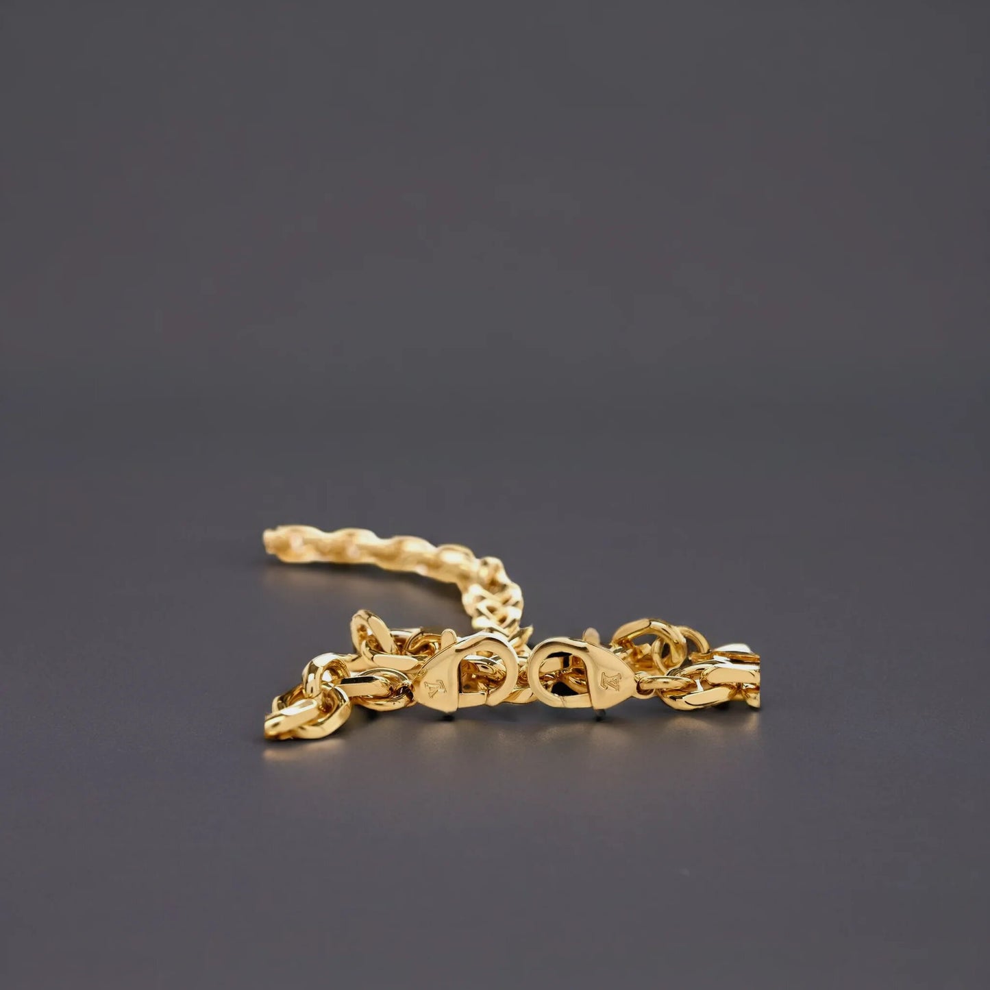 Metal Pochette Coussin Chain Strap Gold