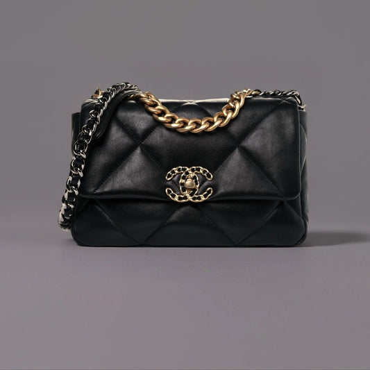 Lambskin Quilted Medium Chanel 19 Flap Black