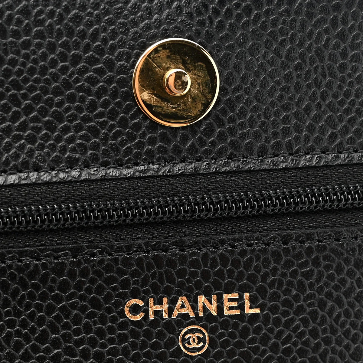 Caviar Quilted Wallet on Chain WOC Black