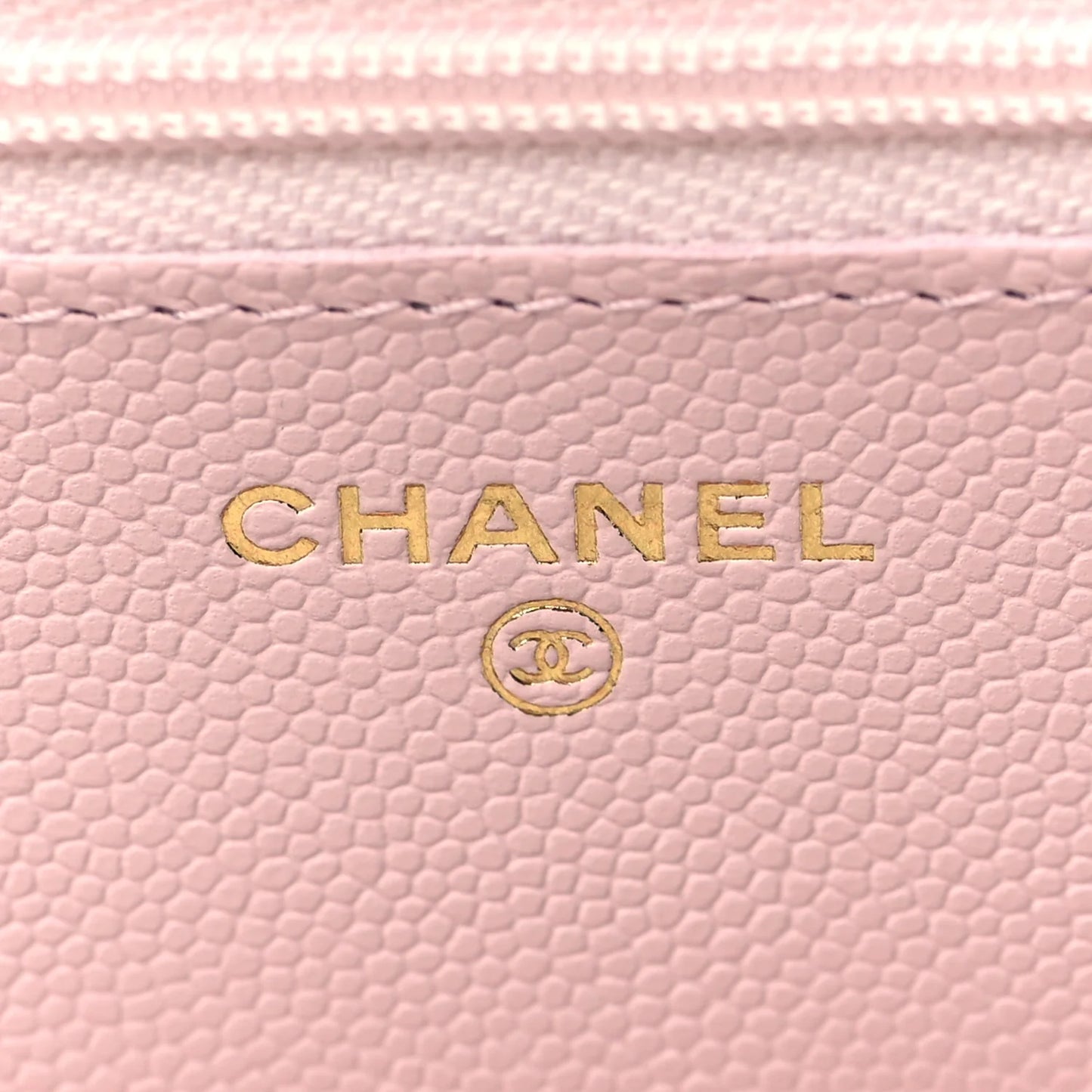 Caviar Quilted Wallet on Chain WOC Light Pink