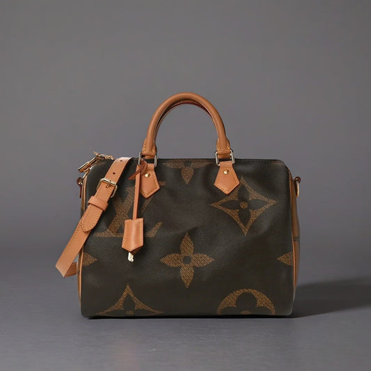 Reverse Monogram Giant Speedy 30