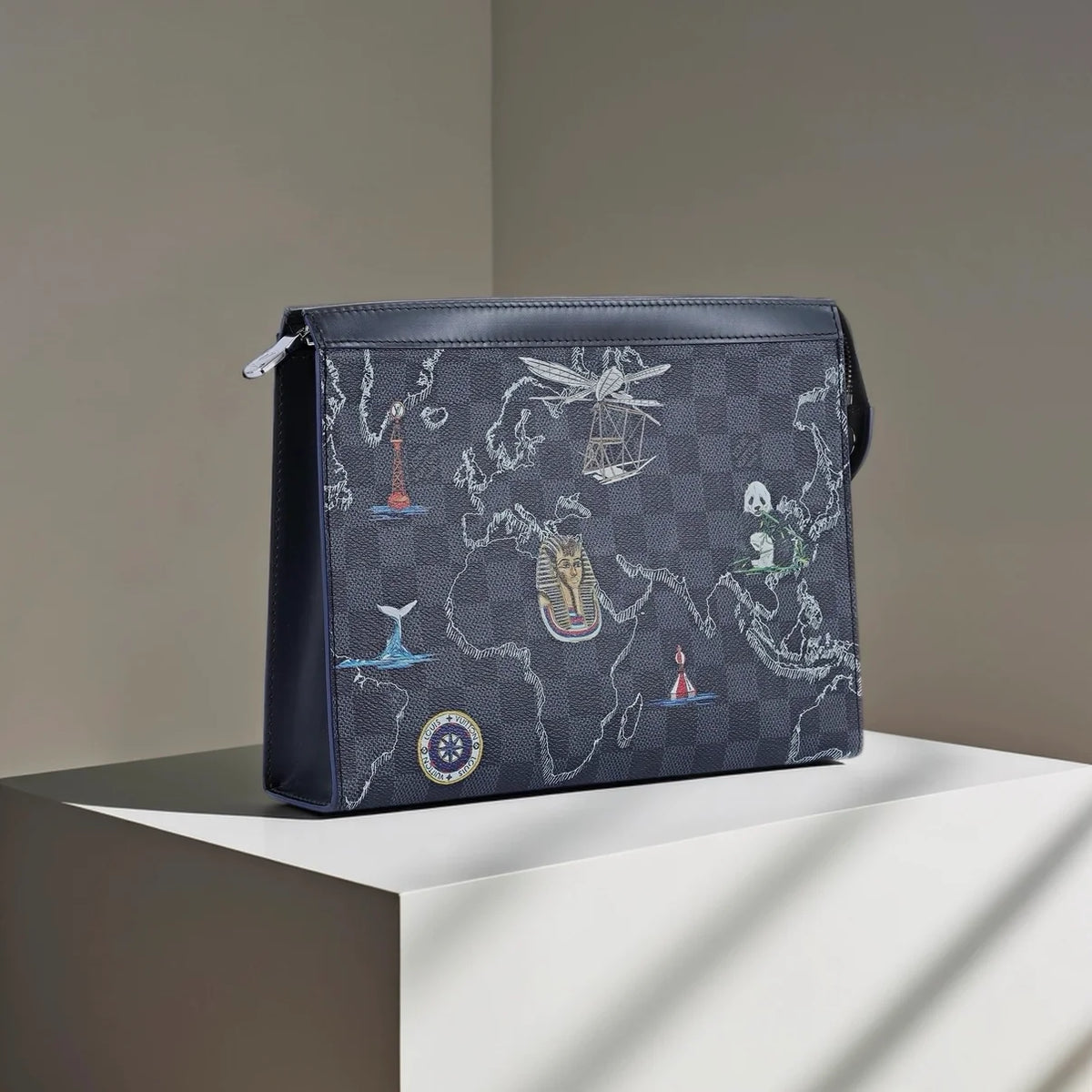 Pochette Voyage Limited Edition Renaissance Map Damier Graphite MM