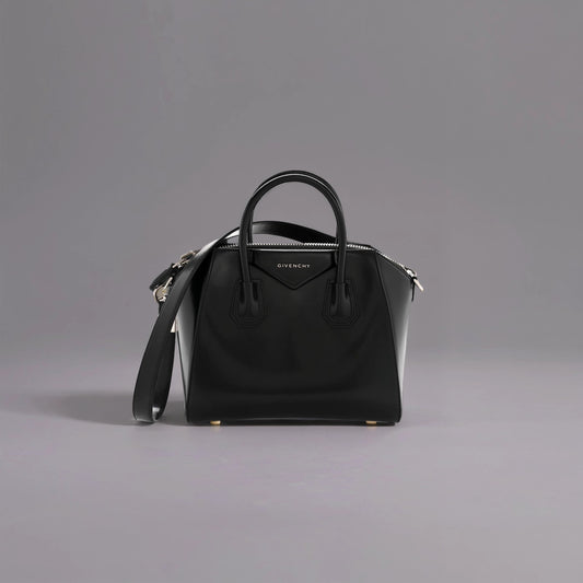 Shiny Lord Calfskin Small Antigona Black