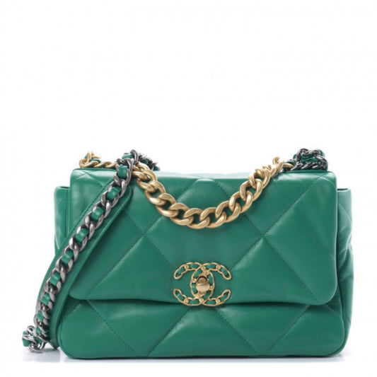 Lambskin Quilted Medium Chanel 19 Flap Green