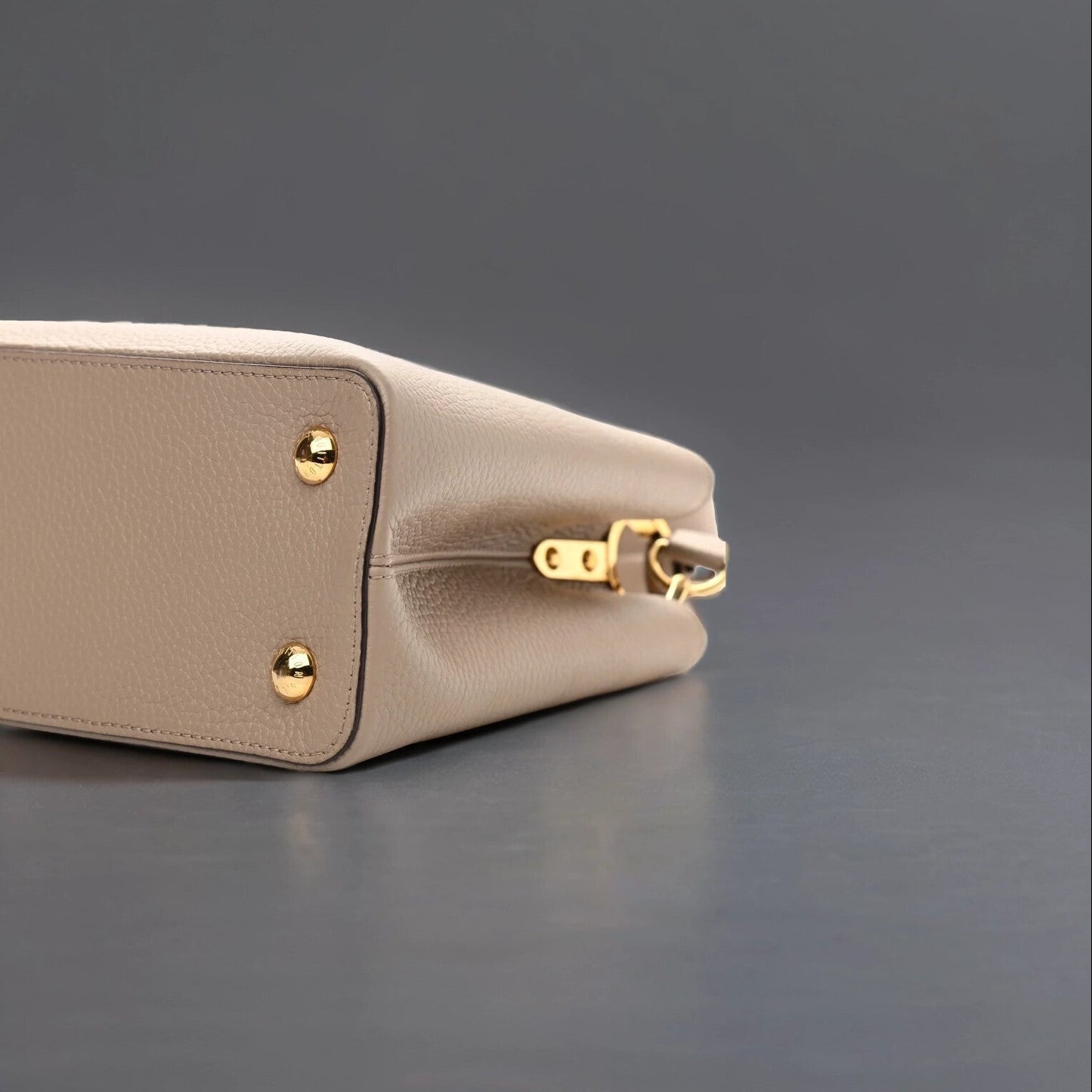 Taurillon Capucines PM Galet