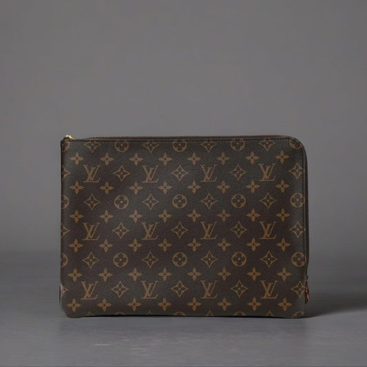 Monogram Etui Voyage MM Pouch