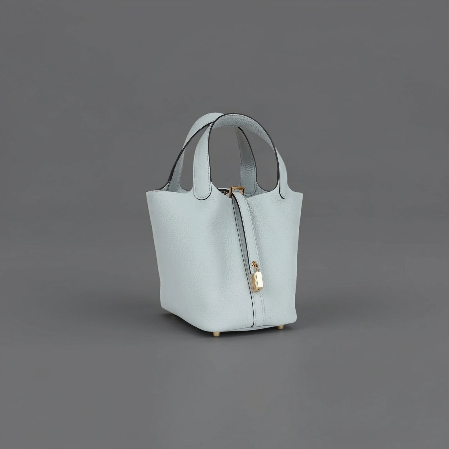 Taurillon Clemence Picotin Lock 18 PM Blue Pale Gold Hardwear