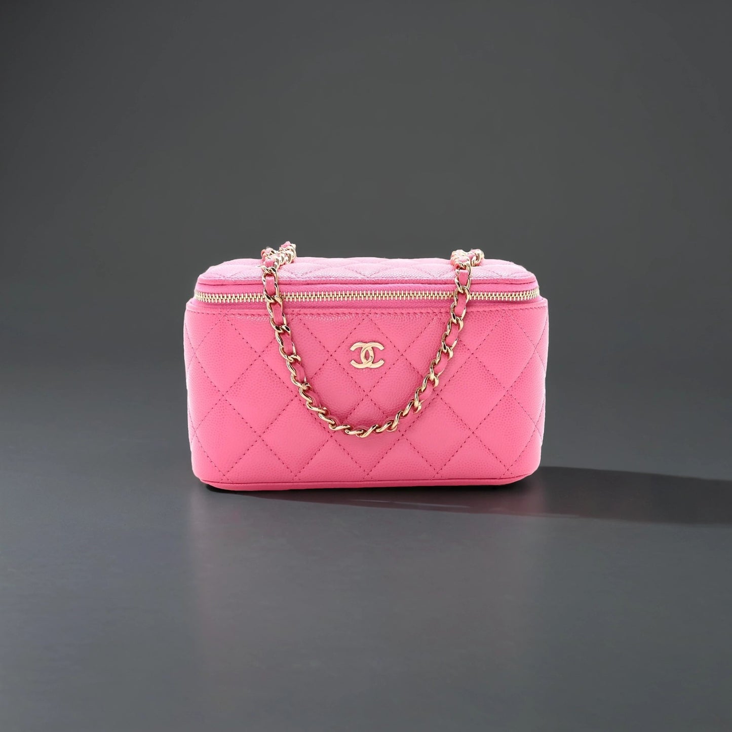 Caviar Quilted Small Vanity Case With Chain Pink
