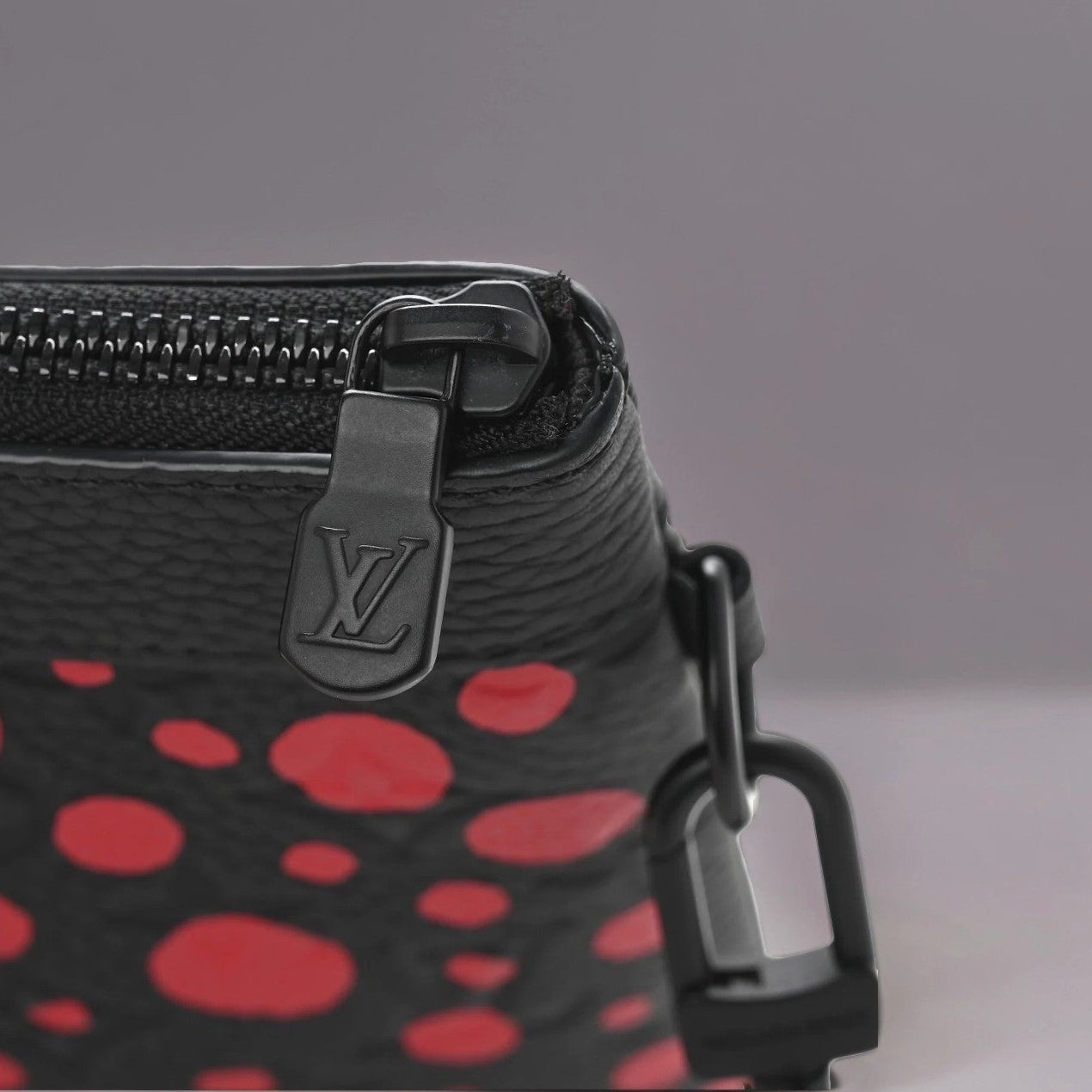 LV X YK Taurillon Monogram Pochette To-Go Black Red