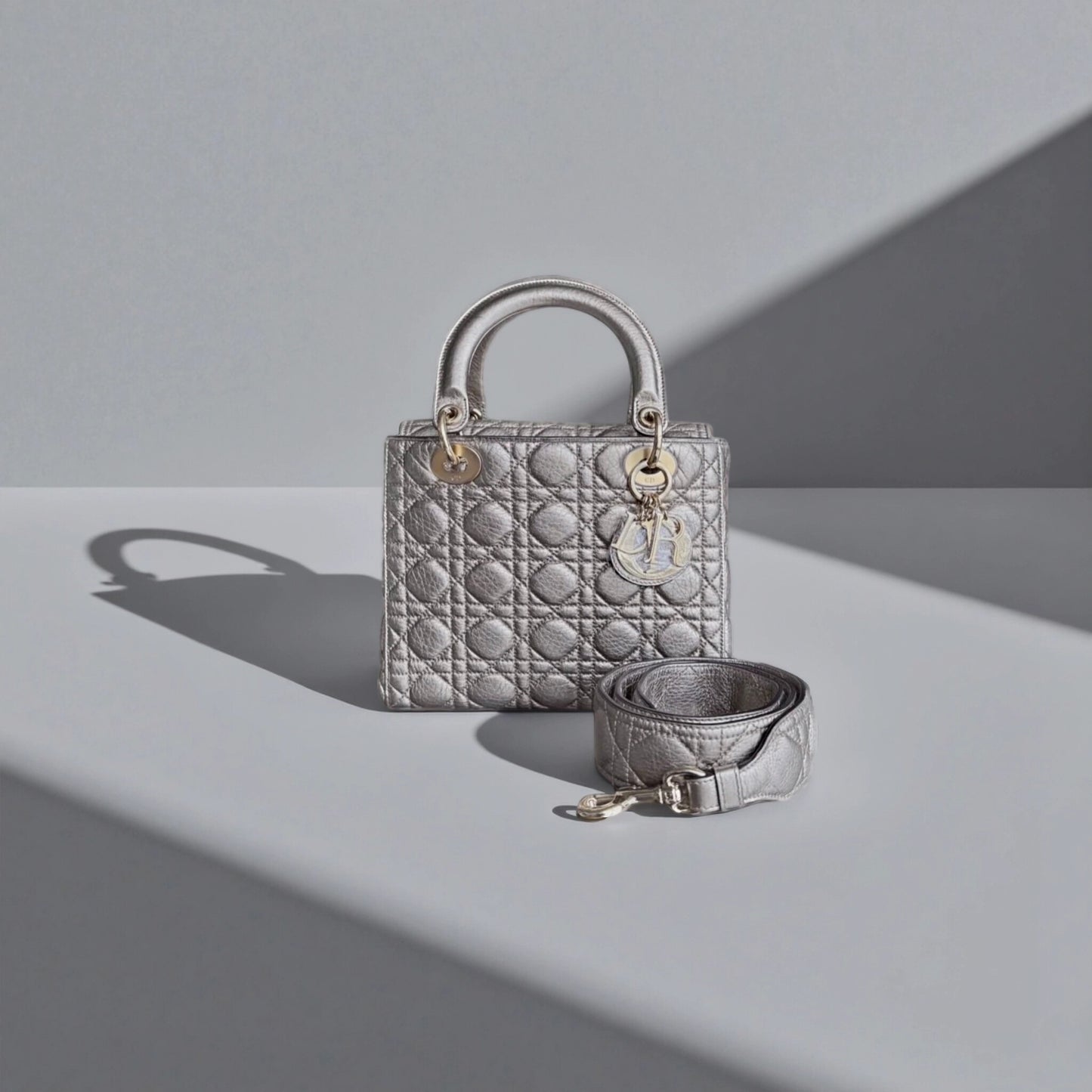 Metallic Grained Calfskin Cannage Medium Supple Lady Dior Silver